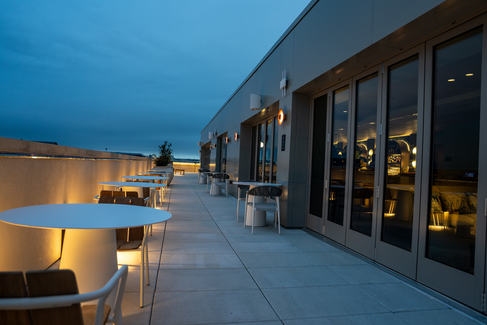 ART DC - Arlo Rooftop Bar, rooftop in Washington — photo 5