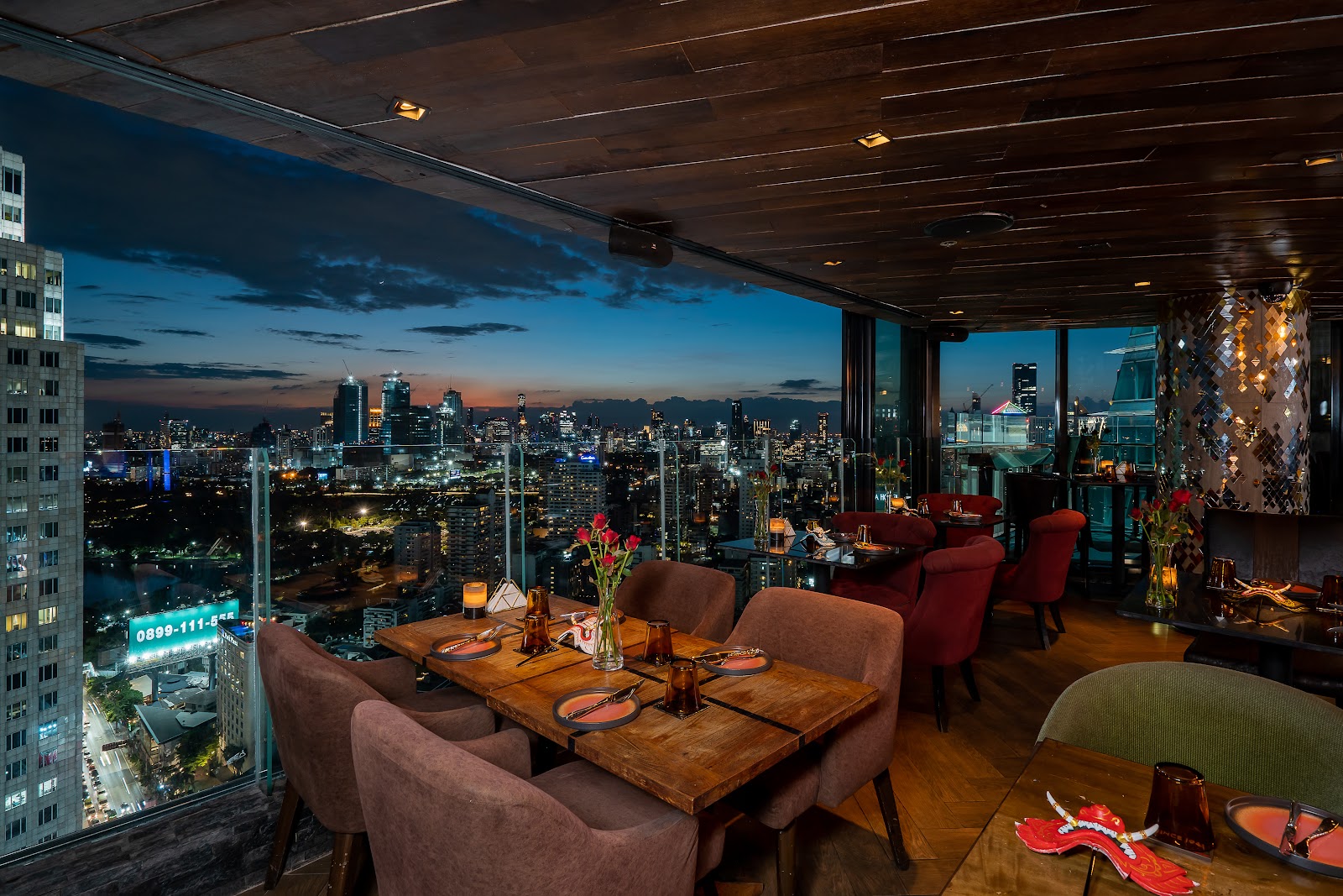 Bangkok Heightz Rooftop (Restaurant & Bar 39th floor) rooftop bar