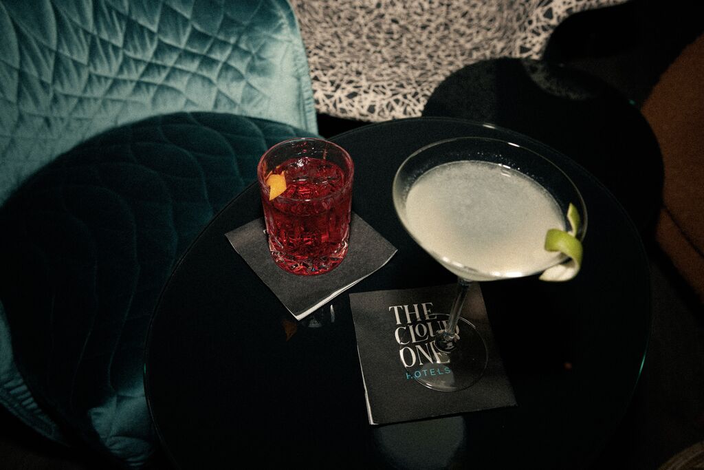 Cloud One Wine Bar & Lounge, rooftop in Prague — photo 4