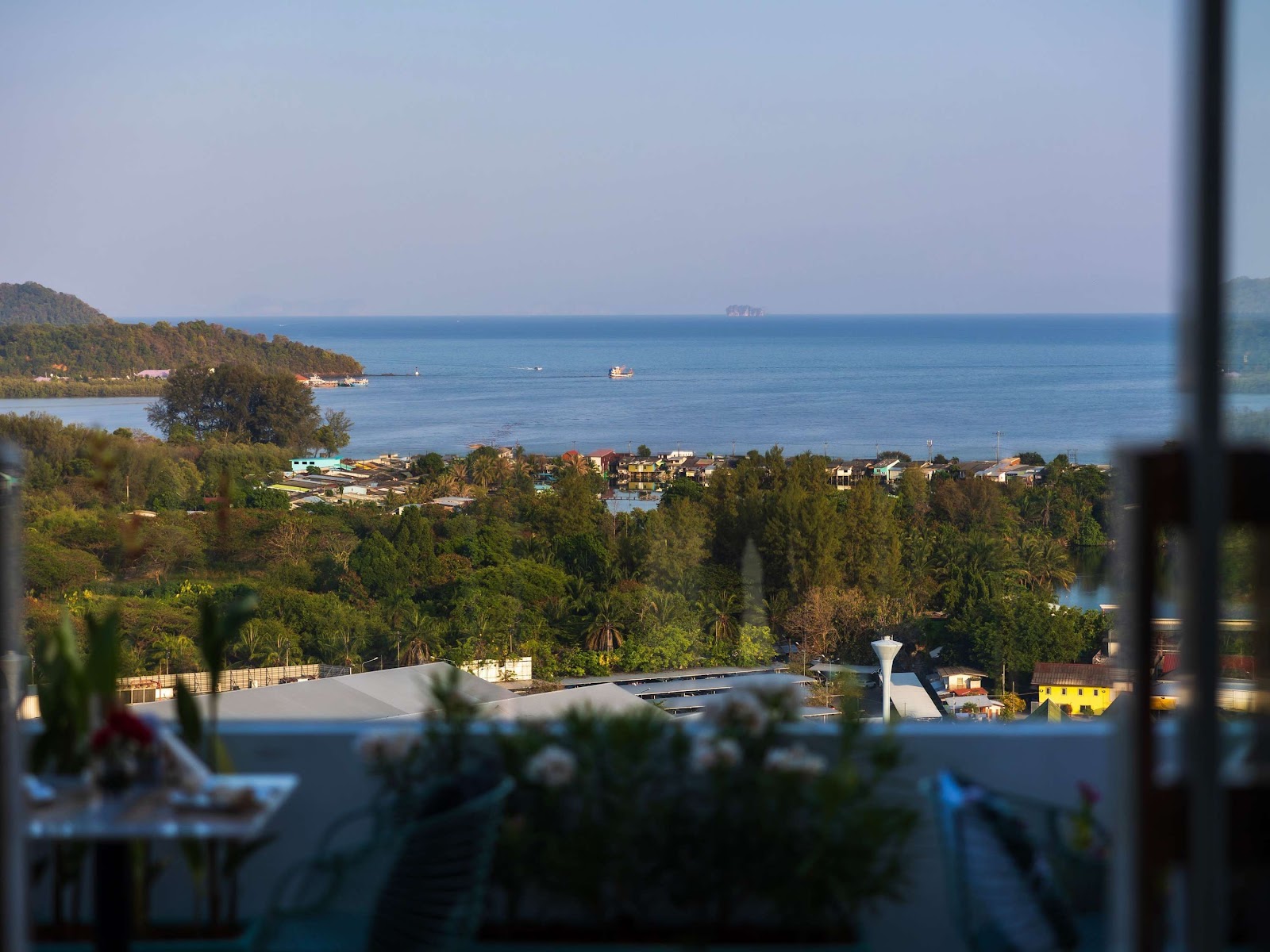 Estrela Rooftop Bar & Restaurant, rooftop in Phuket — photo 5