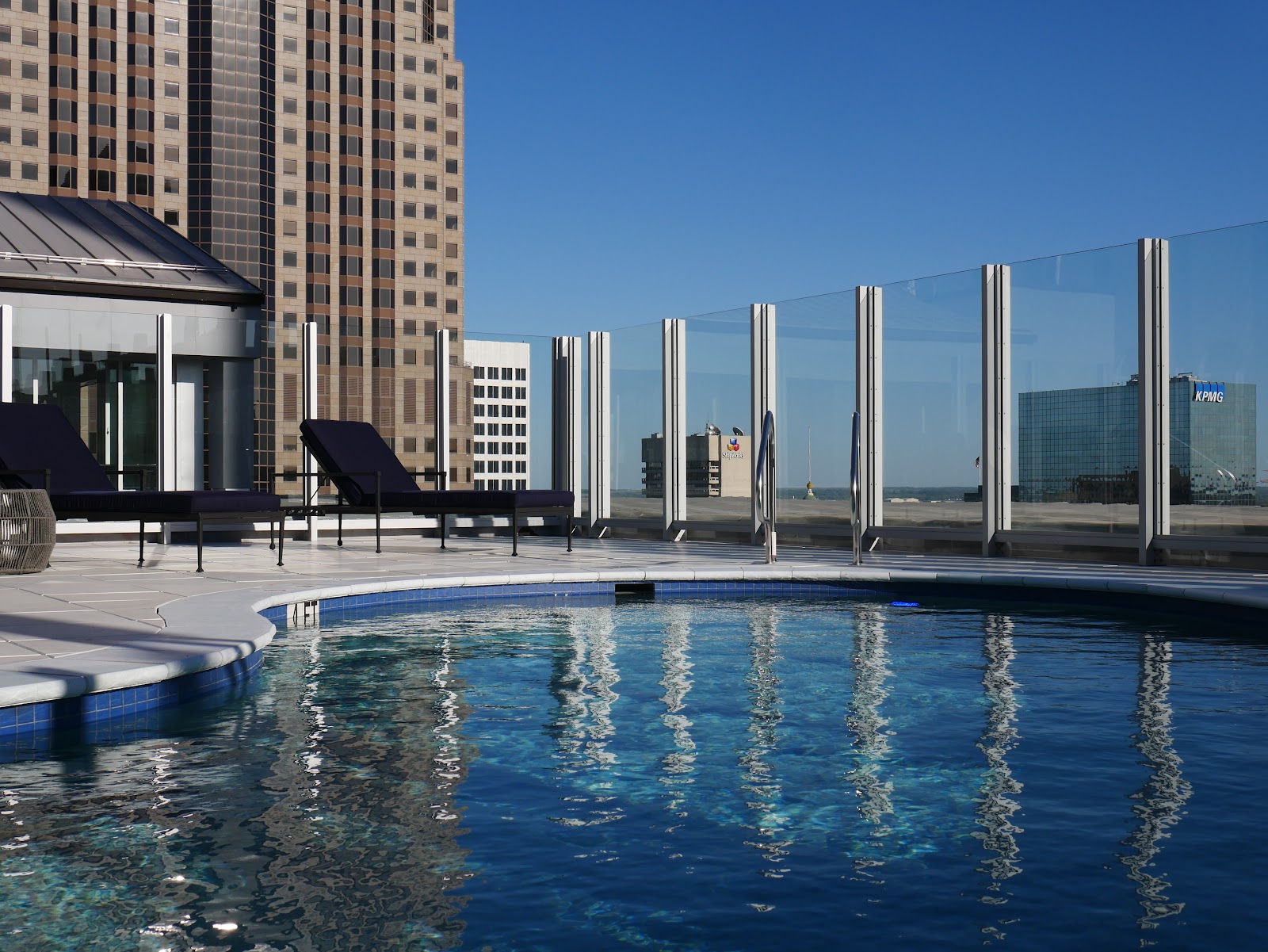 Form Skybar, rooftop in St. Louis — photo 4