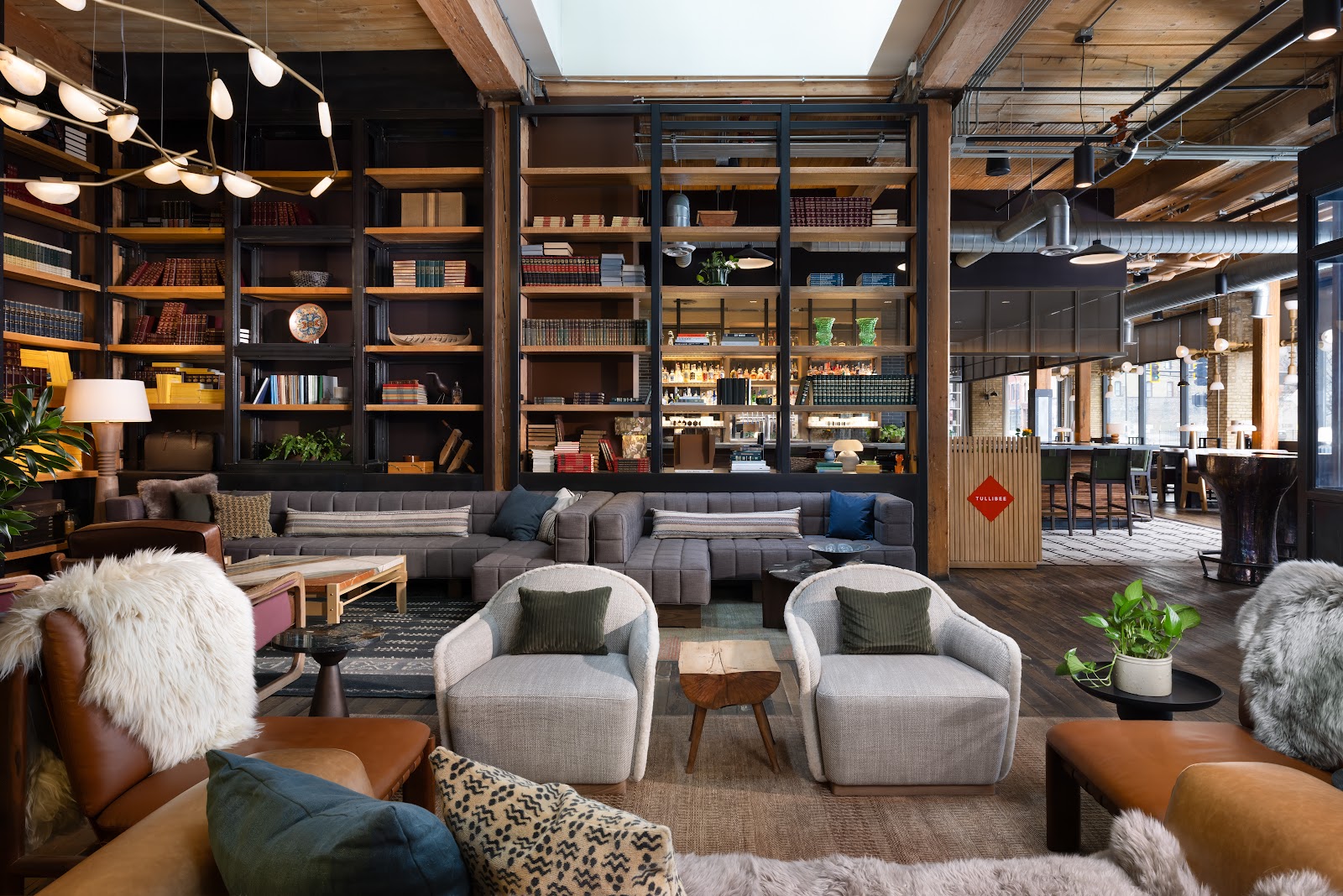 Hewing Hotel, rooftop in Minneapolis — photo 4