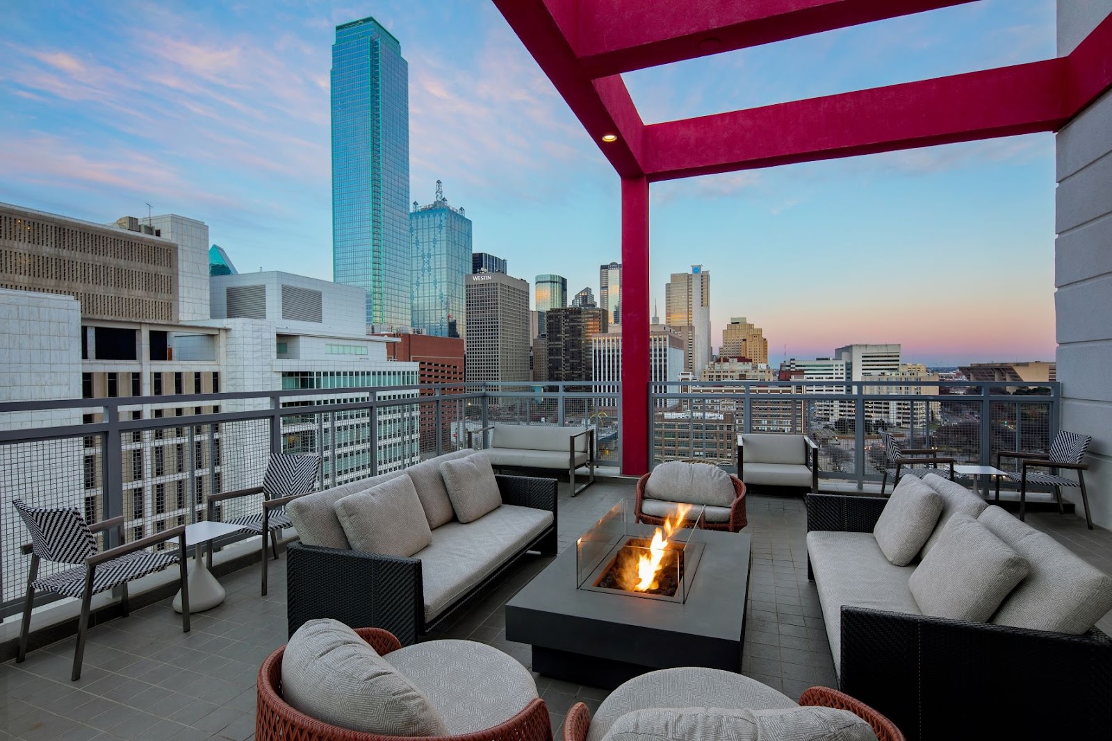 HQ Dallas Rooftop rooftop bar in Dallas, United States