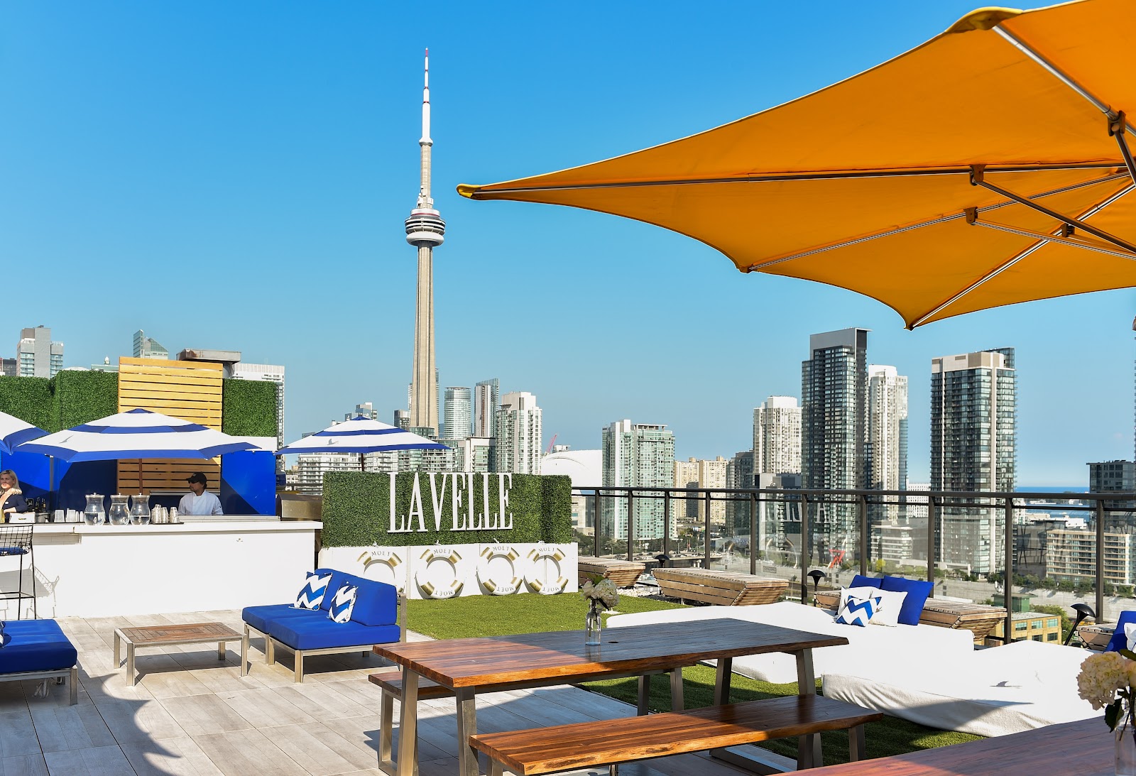 Lavelle, rooftop in Toronto — photo 3