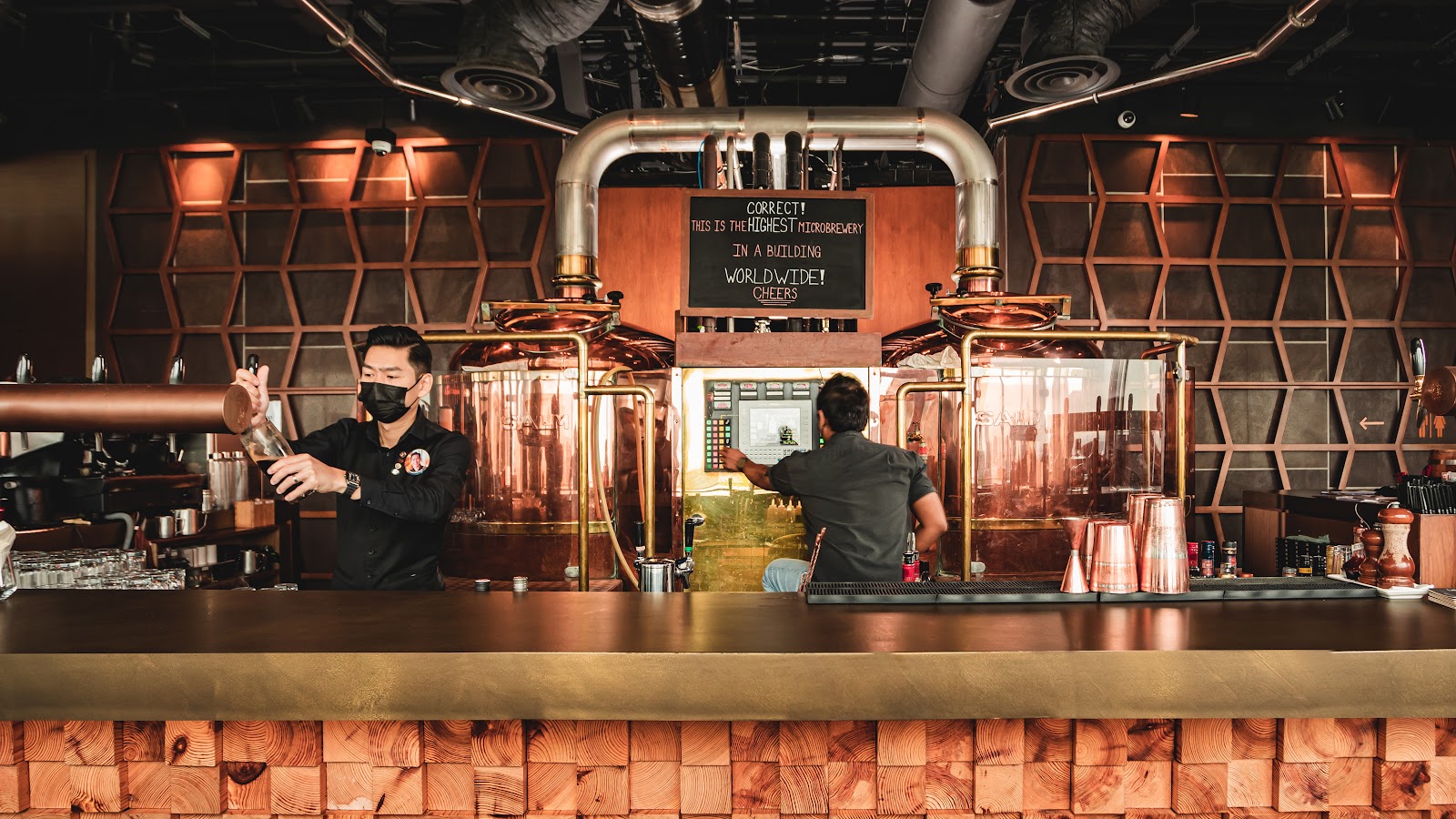 LeVeL33 rooftop bar in Singapore, Singapore