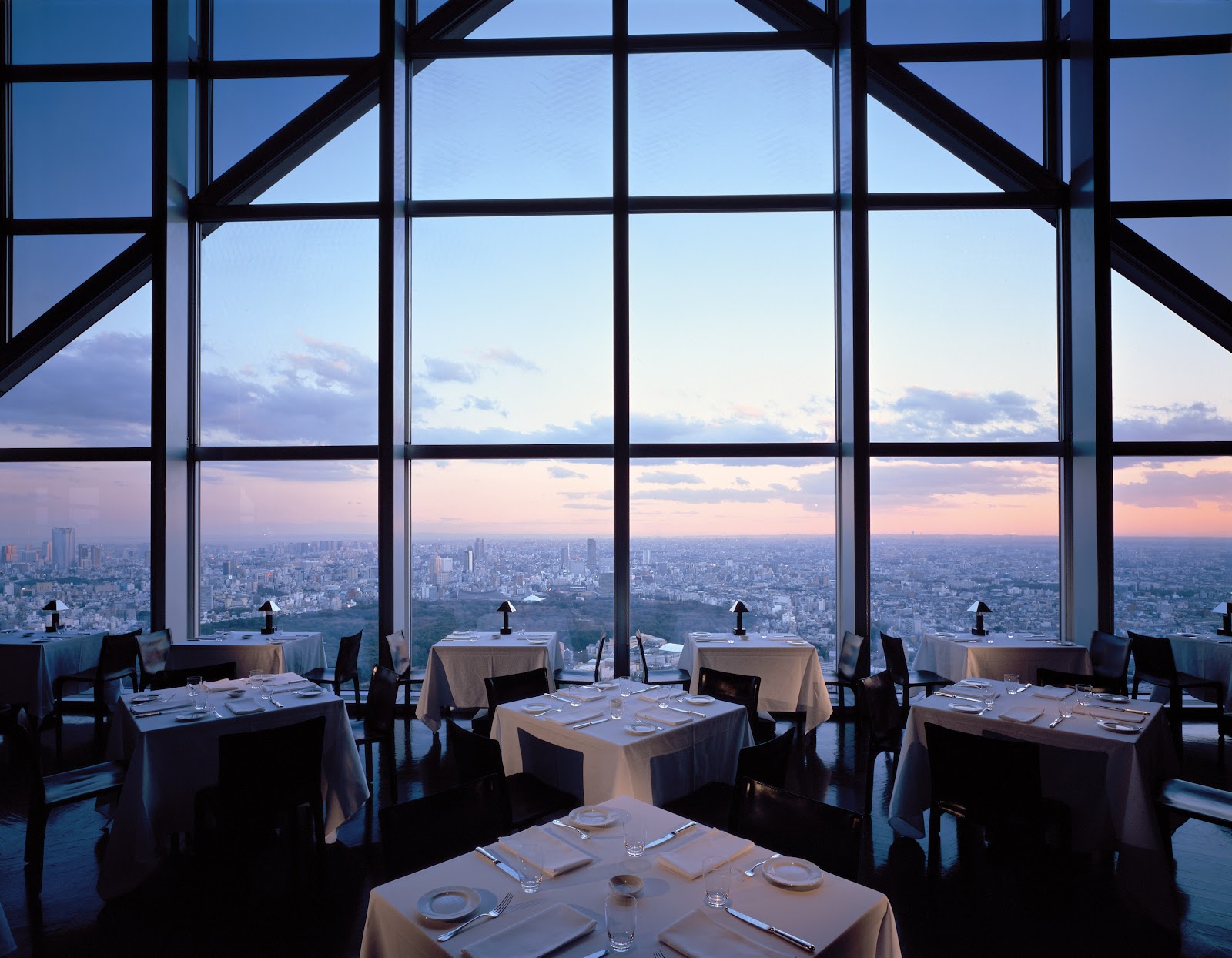 New York Bar and Grill rooftop bar in Tokyo, Japan
