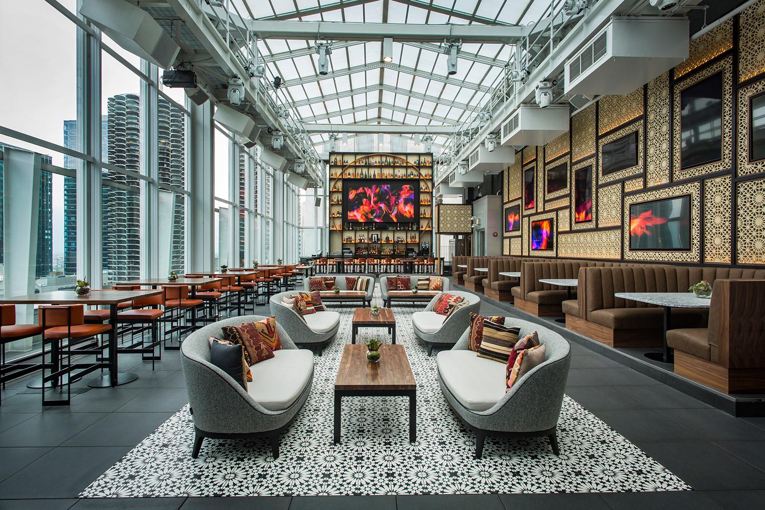ROOF rooftop bar in Chicago, United States