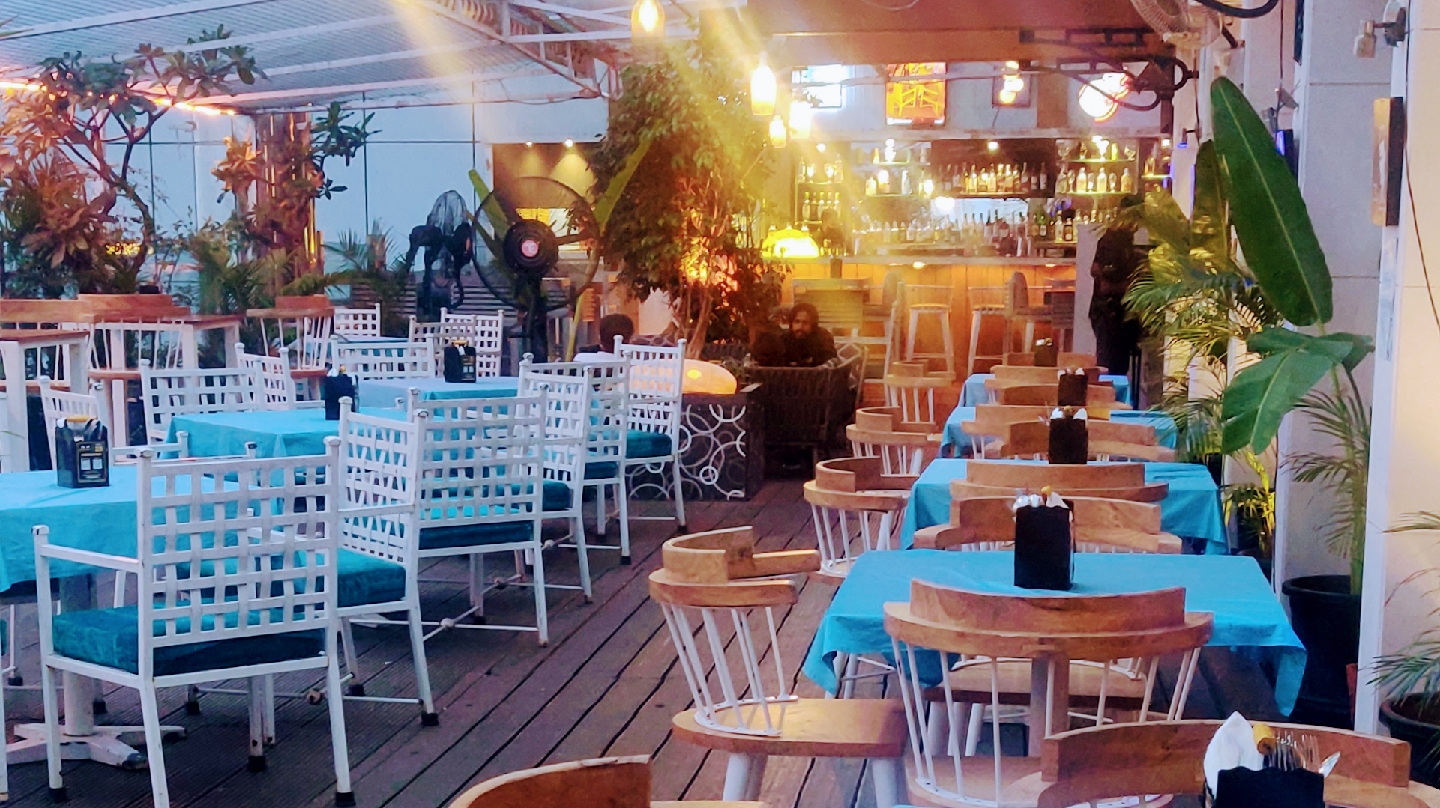 SKYE Rooftop by Eternia rooftop bar