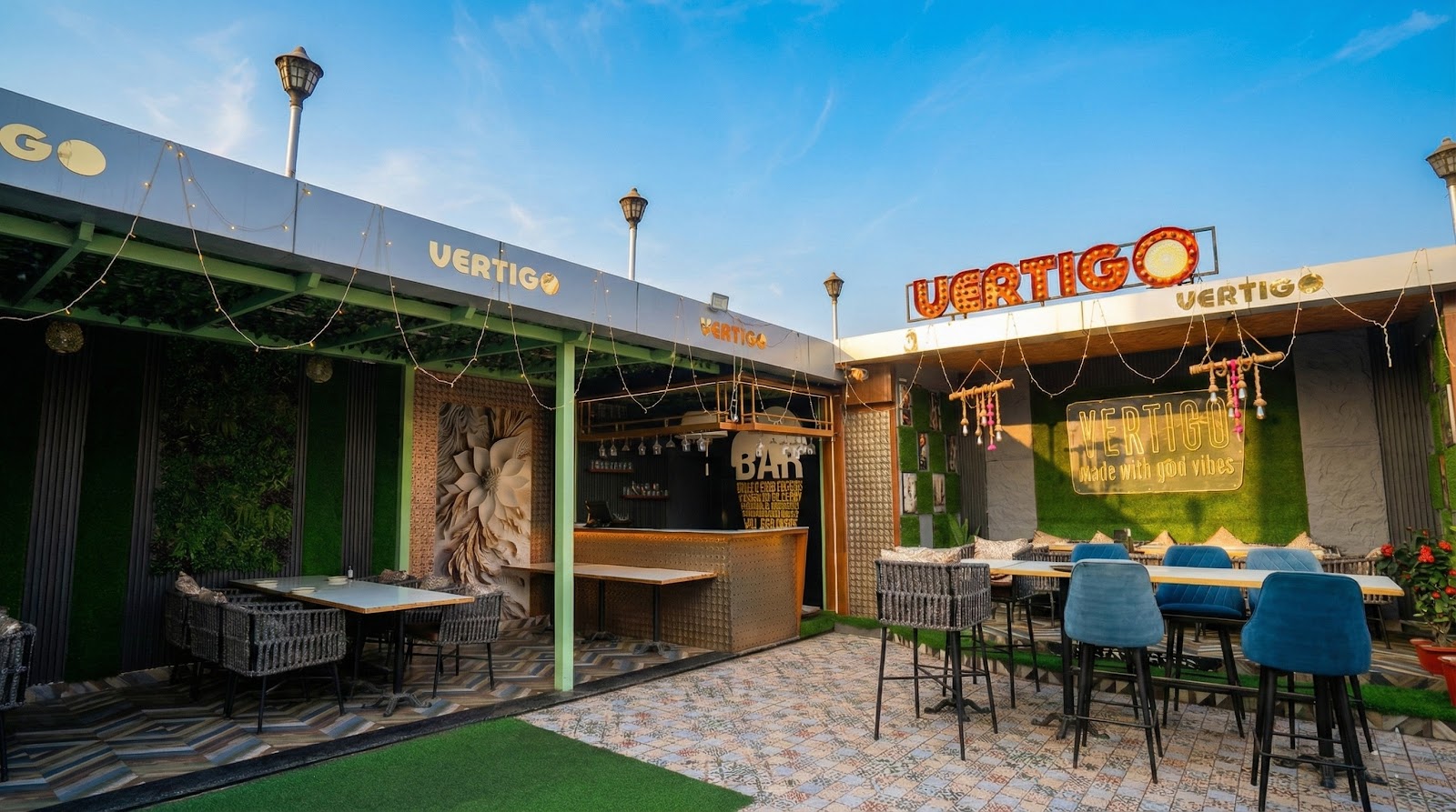 VERTIGO ROOFTOP RESTRO BAR, rooftop in Delhi — photo 5
