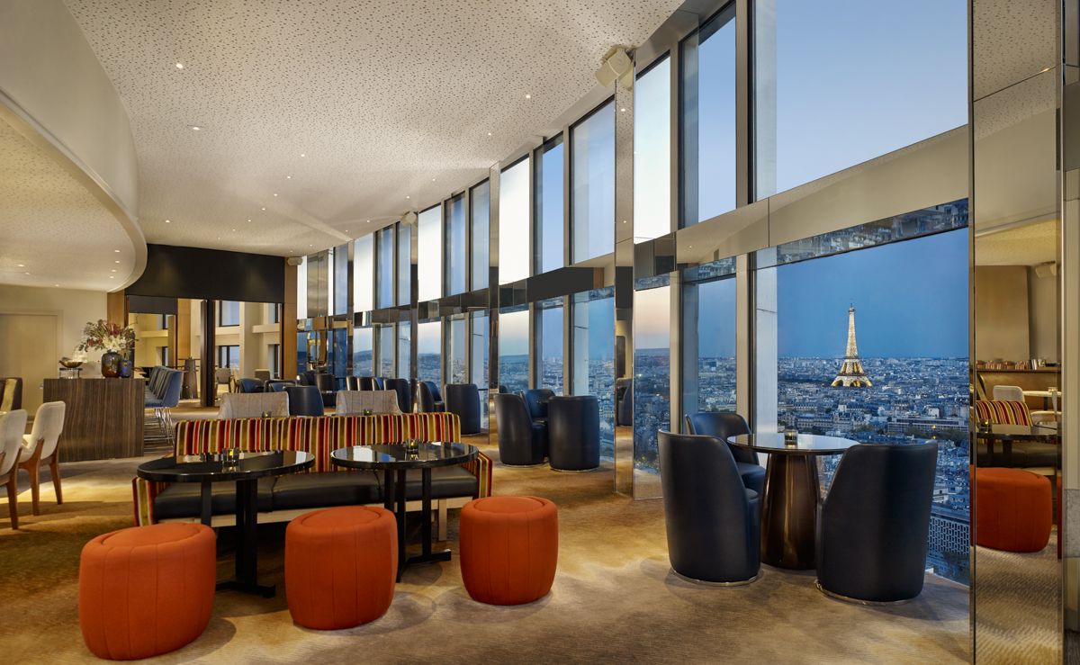 Windo Skybar, rooftop bar in Paris