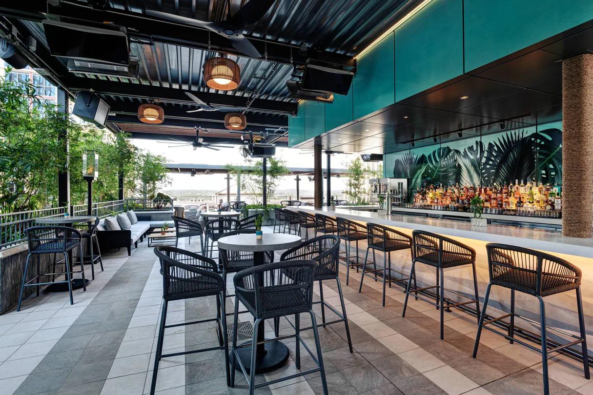 Zanzibar, rooftop bar in Austin