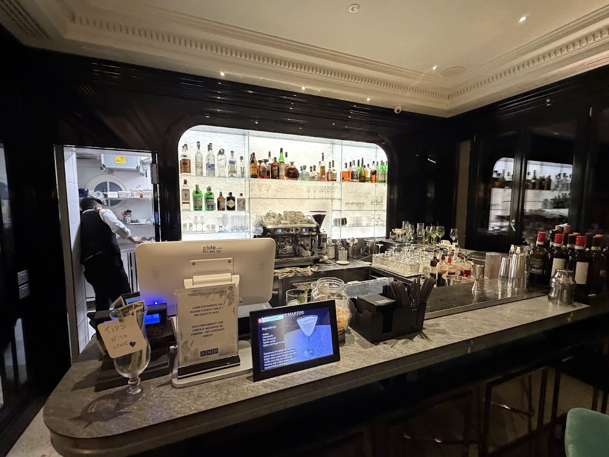La Terrazza Rooftop Bar at Palazzo Canova — photo 2