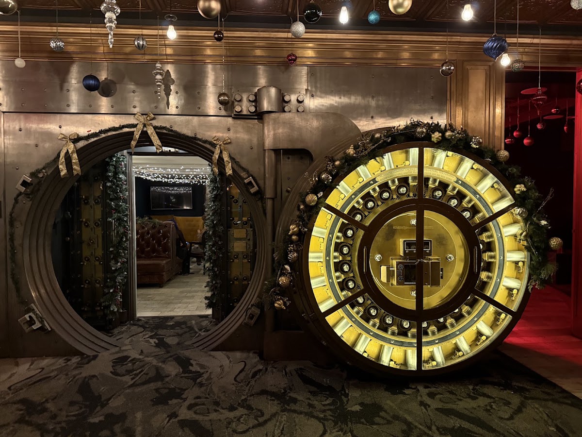 Vault — photo 2