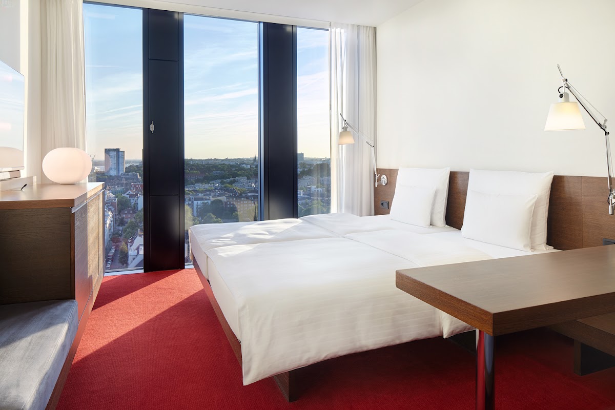 Empire Riverside Hotel Hamburg — photo 2