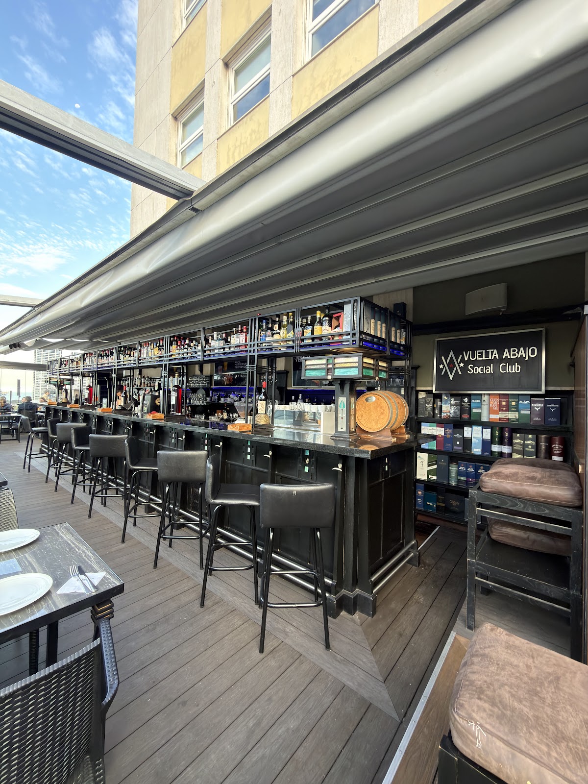 Piso 15 Sky Bar by Vuelta Abajo Social Club — photo 2
