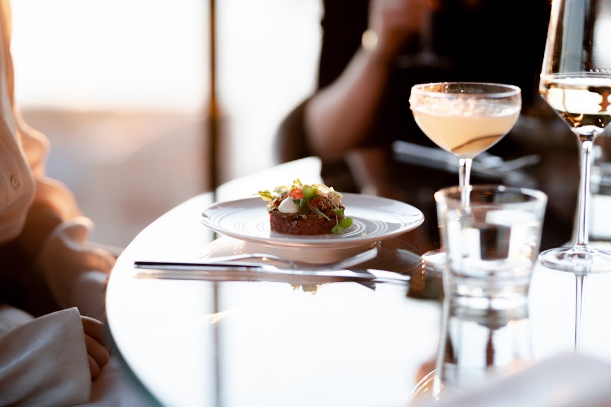 View Skybar & Restaurant — photo 2