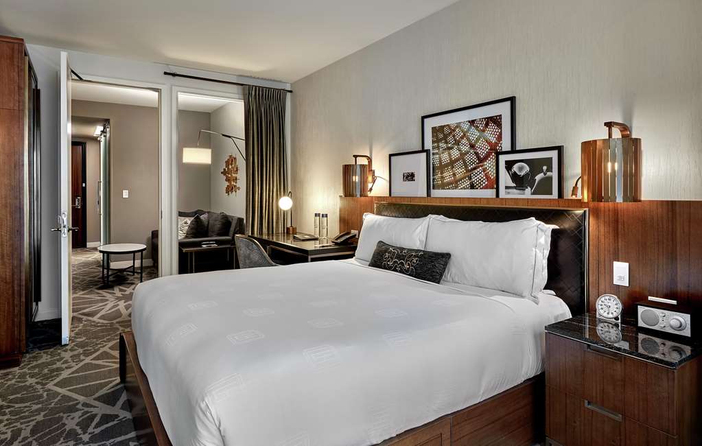 LondonHouse — photo 2