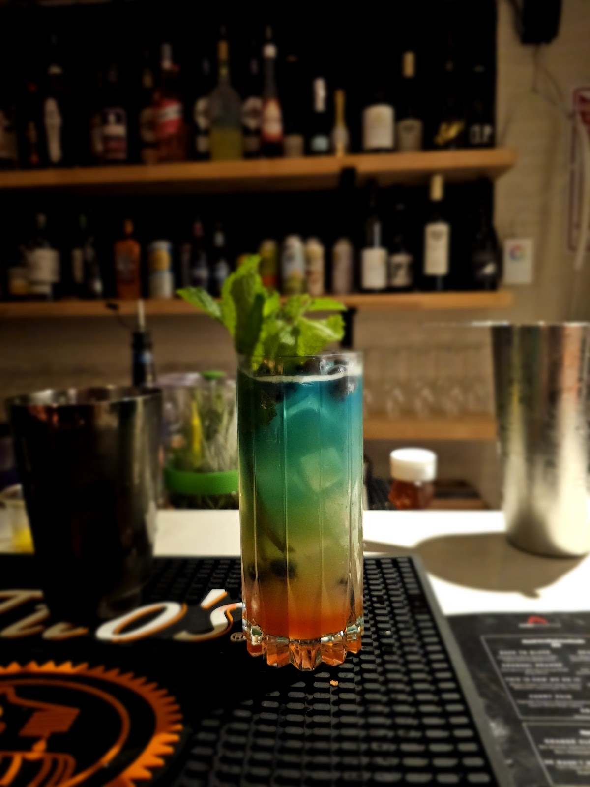 Apex Rooftop Bar and Lounge — photo 2