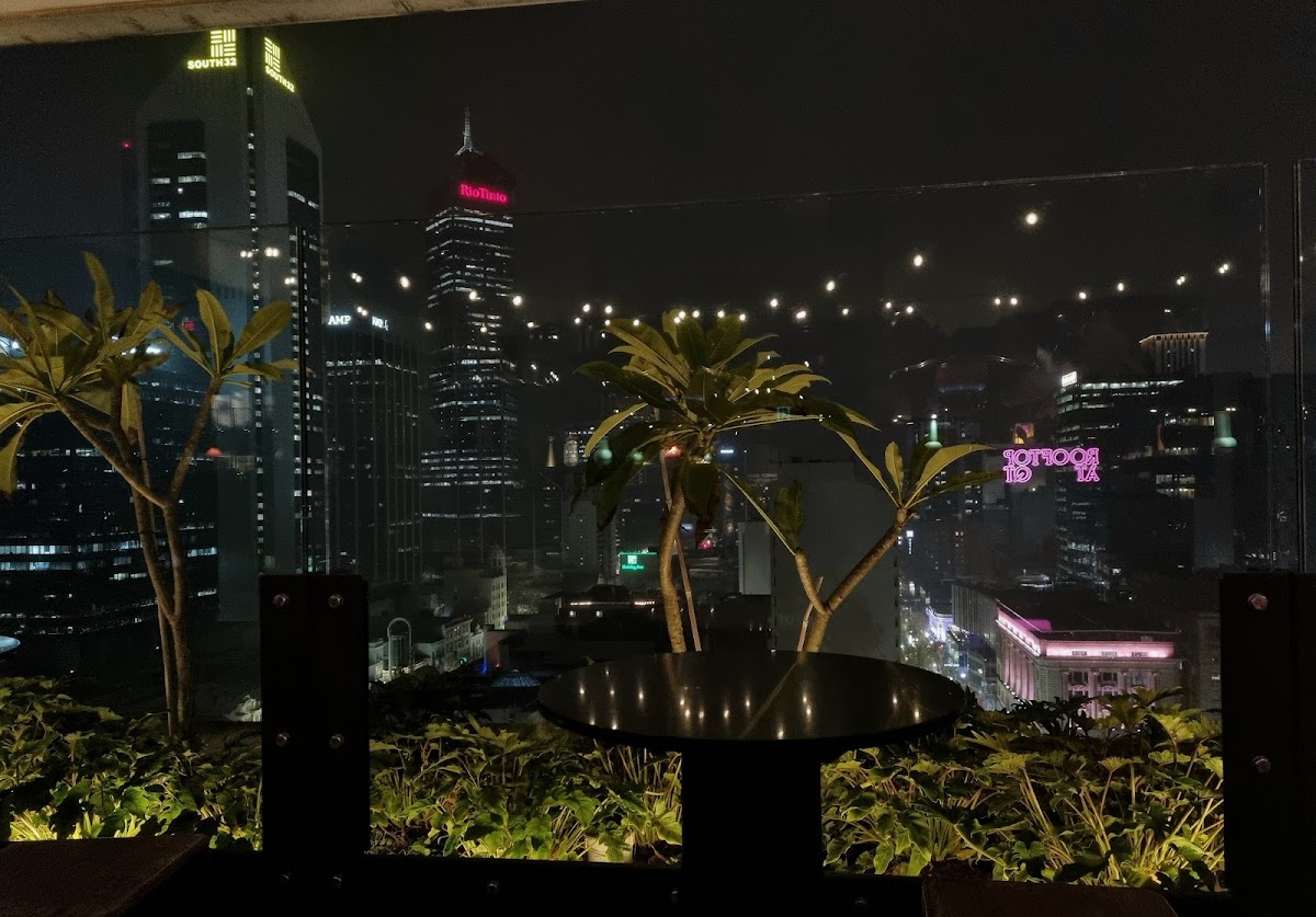 Rooftop at QT — photo 3