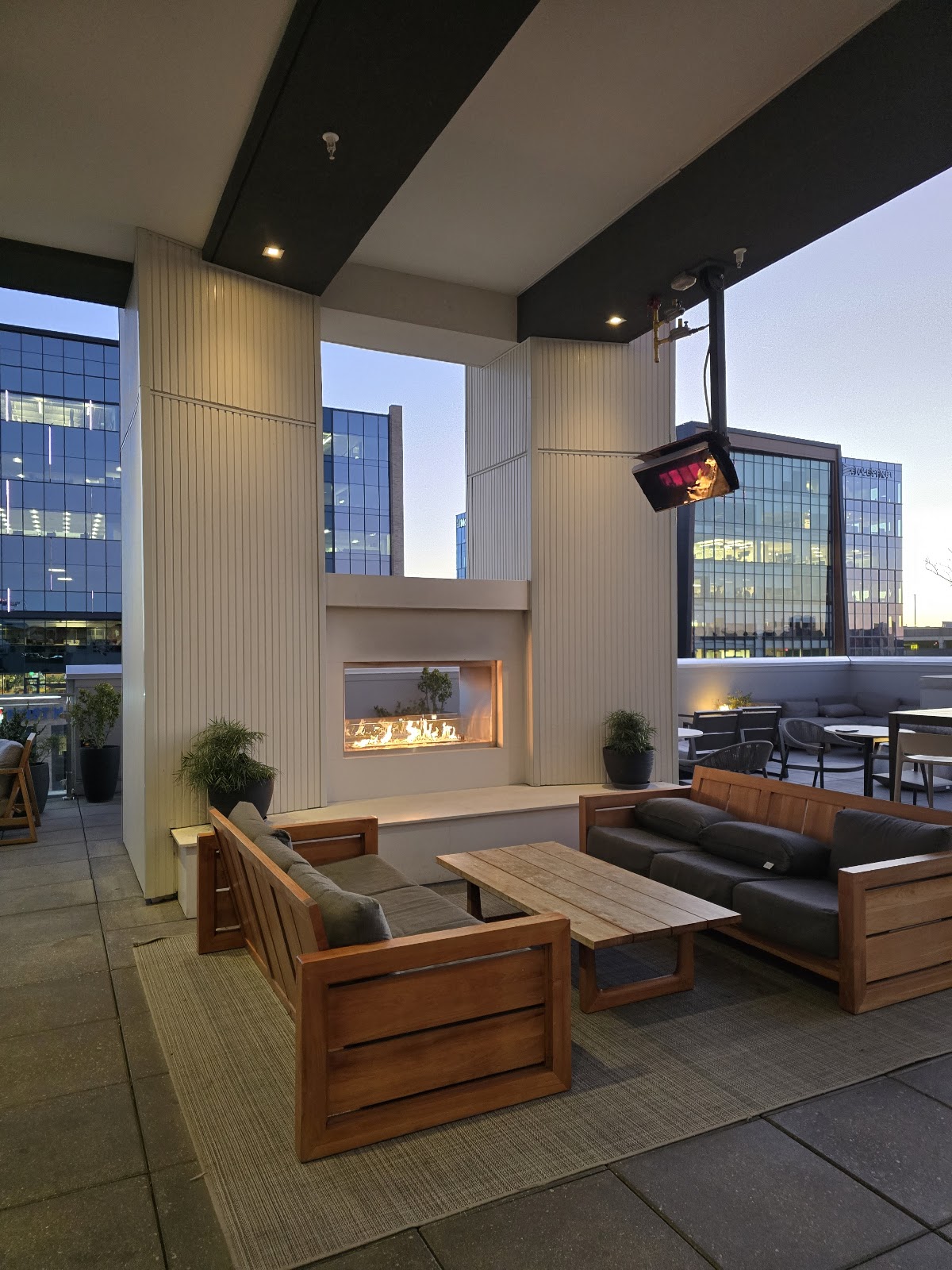 The Willard Rooftop Lounge — photo 3