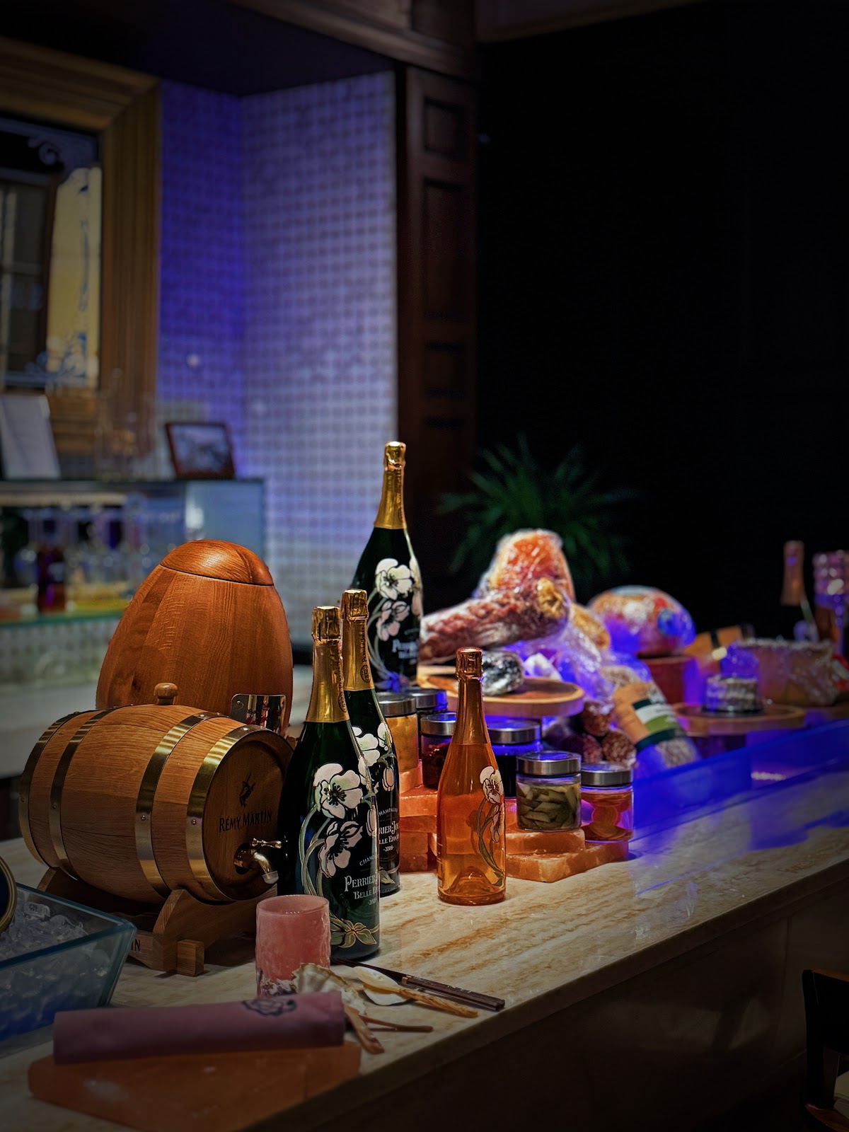 The Long Bar at the Waldorf Astoria — photo 3