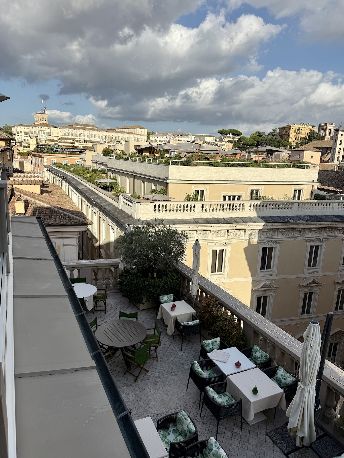 Rooftop Jim's Bar — photo 3