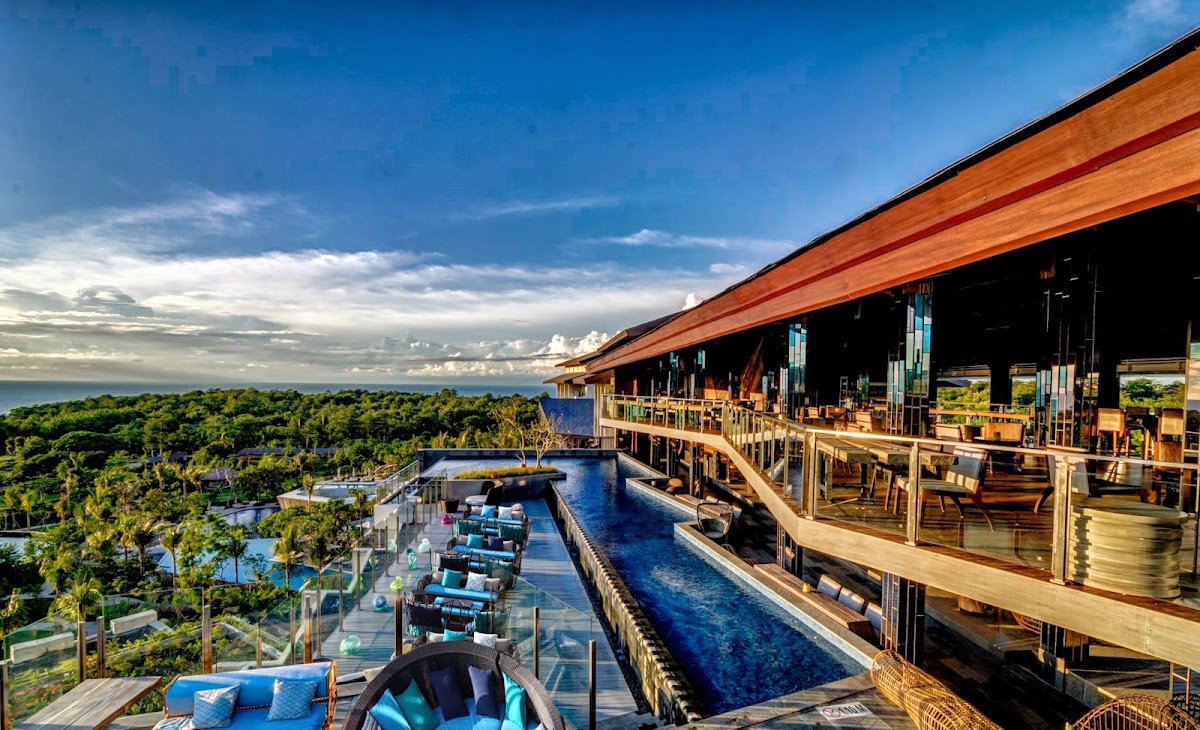 UNIQUE Rooftop Bar & Restaurant — photo 3