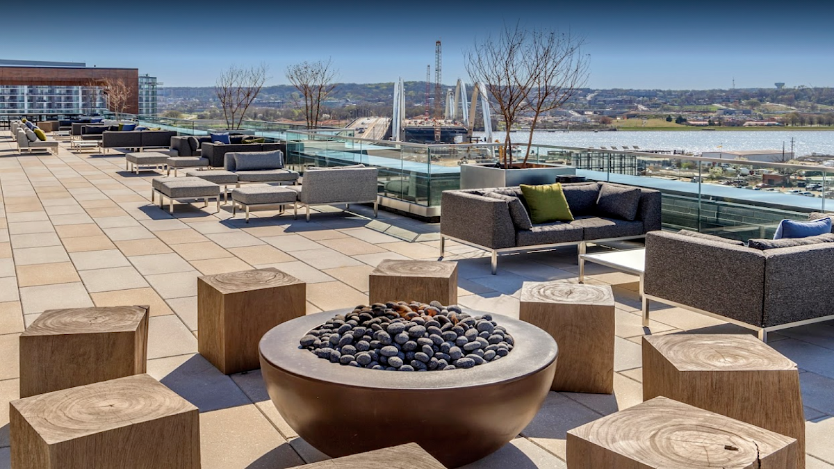 Perch SW Rooftop Lounge — photo 3
