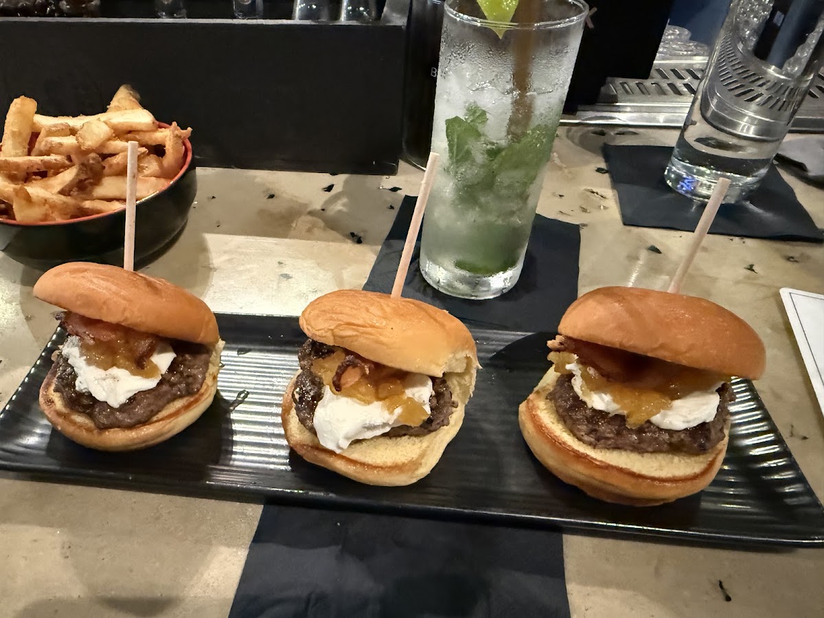 Thrive Cocktail Lounge & Eatery — photo 3