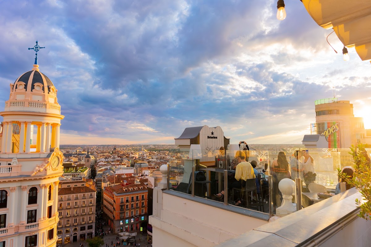 Sky 44 Rooftop Terraza & Bar Madrid — photo 3