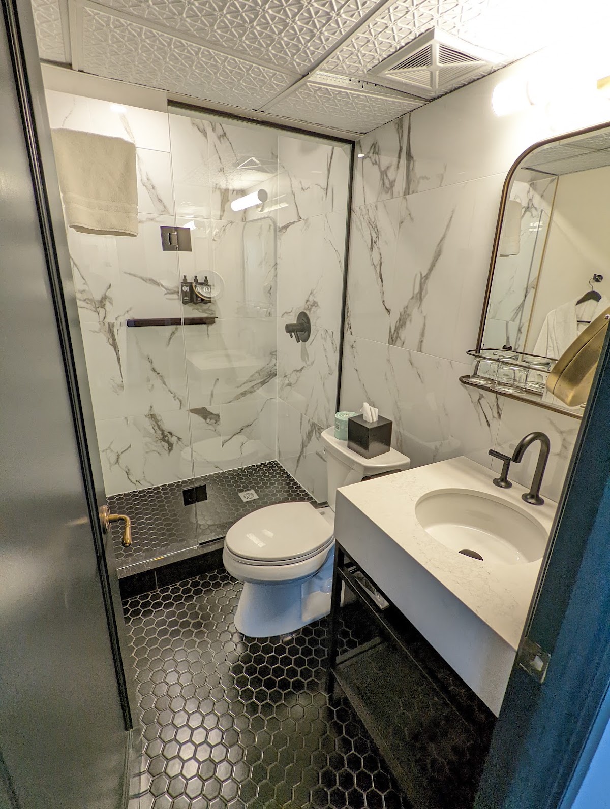 The Broadview Hotel — photo 3