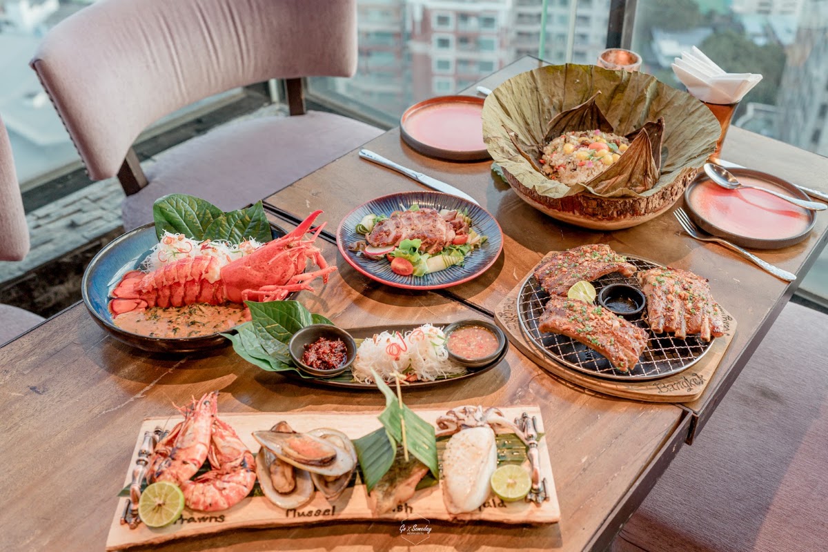 Bangkok Heightz Rooftop (Restaurant & Bar 39th floor) — photo 3