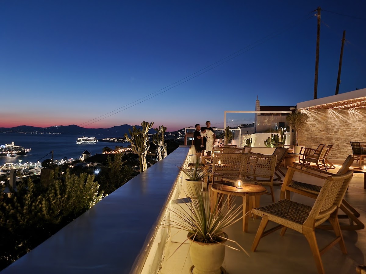 NOVEL Mykonos Bistrot & Sunset Lounge — photo 3