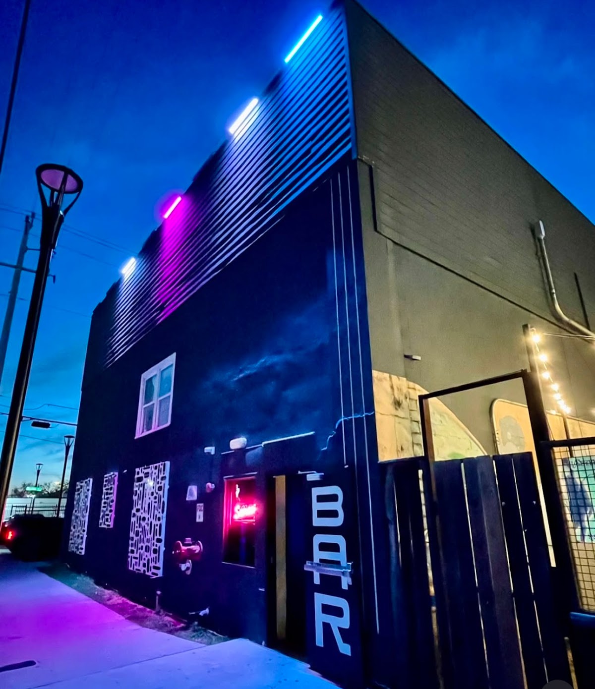 Sunset Rooftop Lounge — photo 3