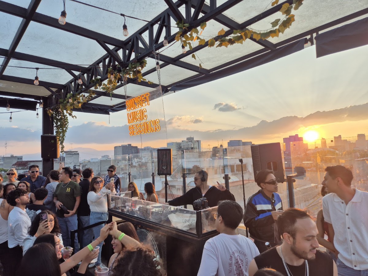 Terraza Dos Equis — photo 3