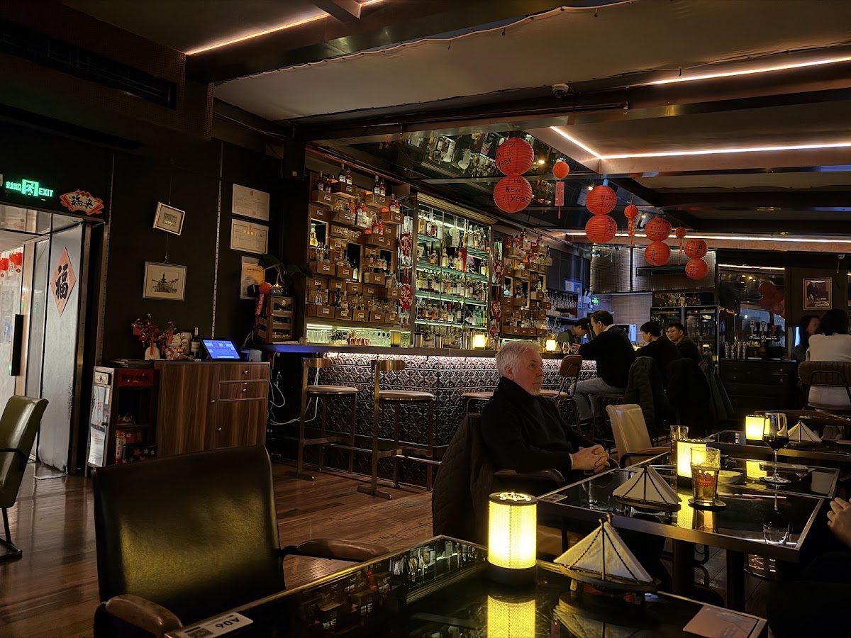 CAPTAIN BAR — photo 3