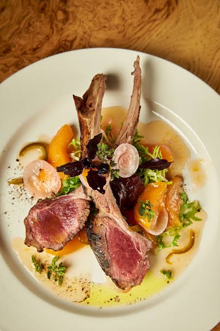 Q Restaurant & Bar — photo 3
