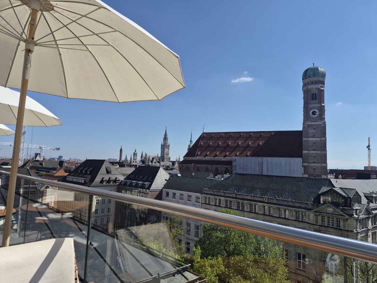Bayerischer Hof Roof Terrace — photo 3