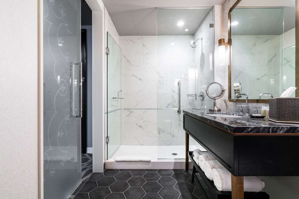 LondonHouse — photo 3