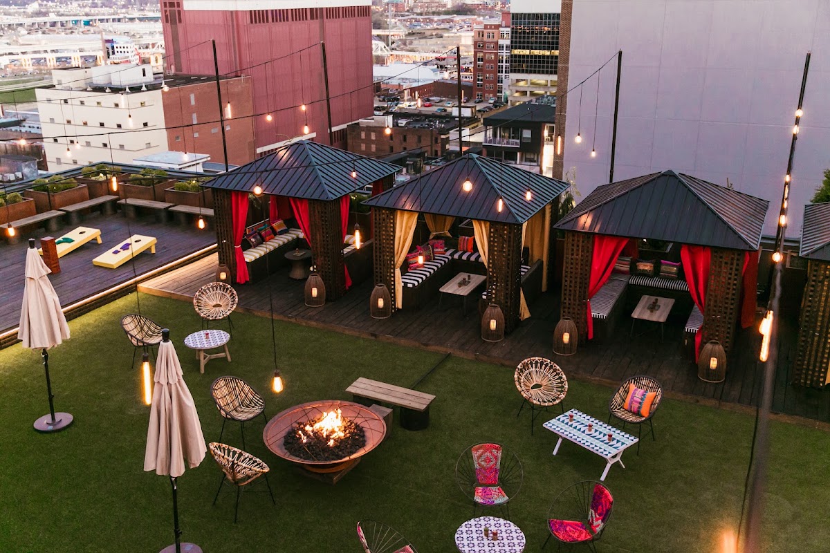 Bobby Hotel Rooftop Lounge — photo 3
