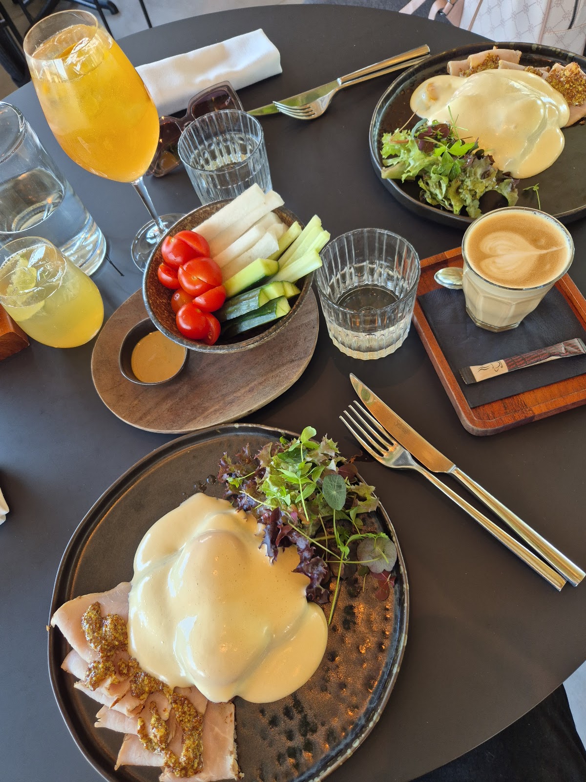 SOLID Rooftop Brunch Restaurant — photo 3