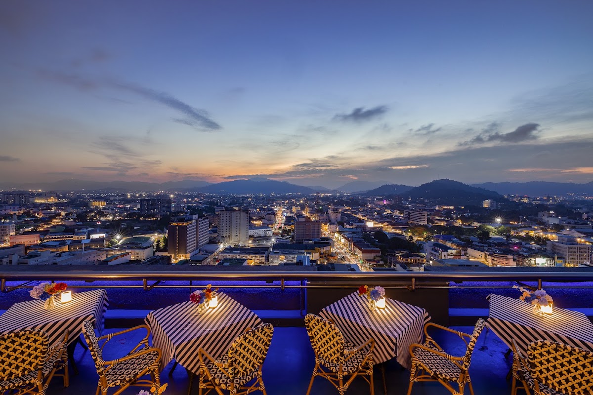 TWIST Rooftop Restaurant & Bar — photo 3