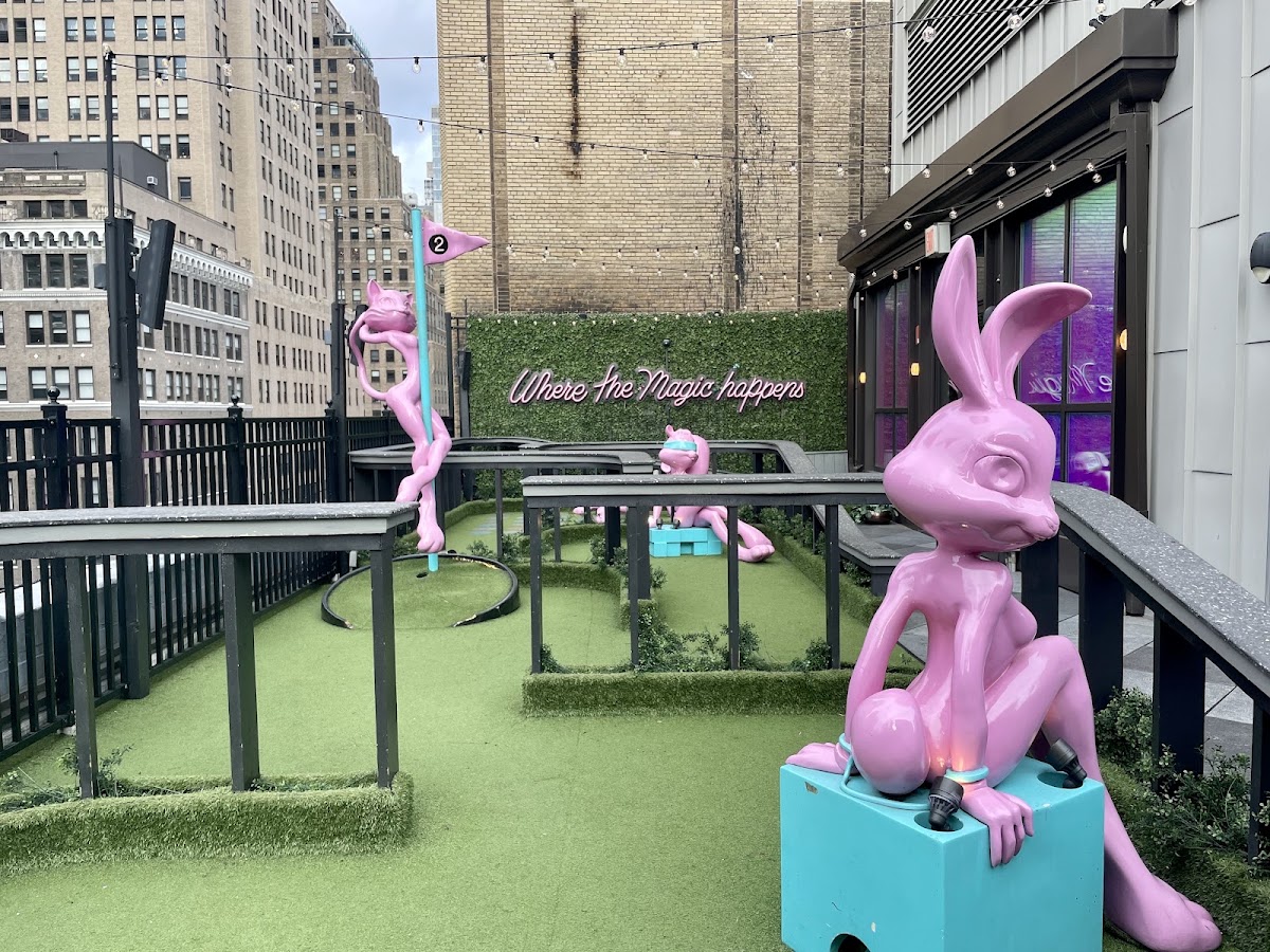 Magic Hour Rooftop Bar & Lounge — photo 3