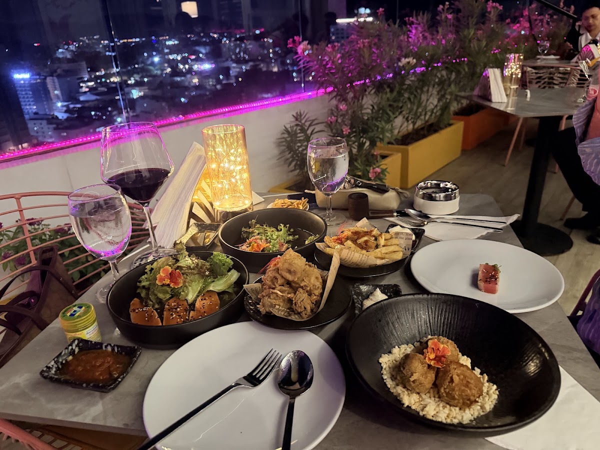 Estrela Rooftop Bar & Restaurant — photo 3