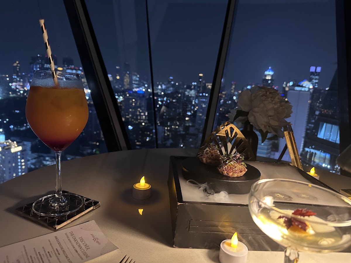 Axis & Spin Rooftop Restaurant & Bar (38th floor) — photo 4