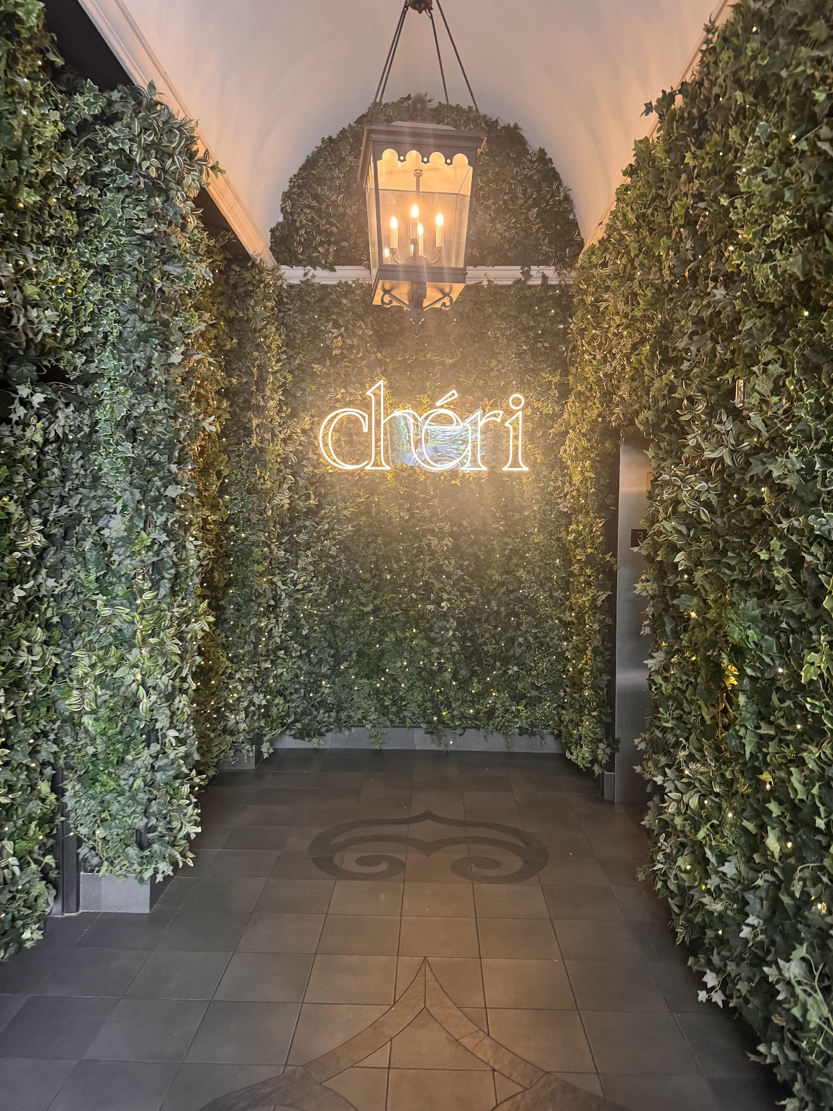 Chéri Rooftop — photo 4