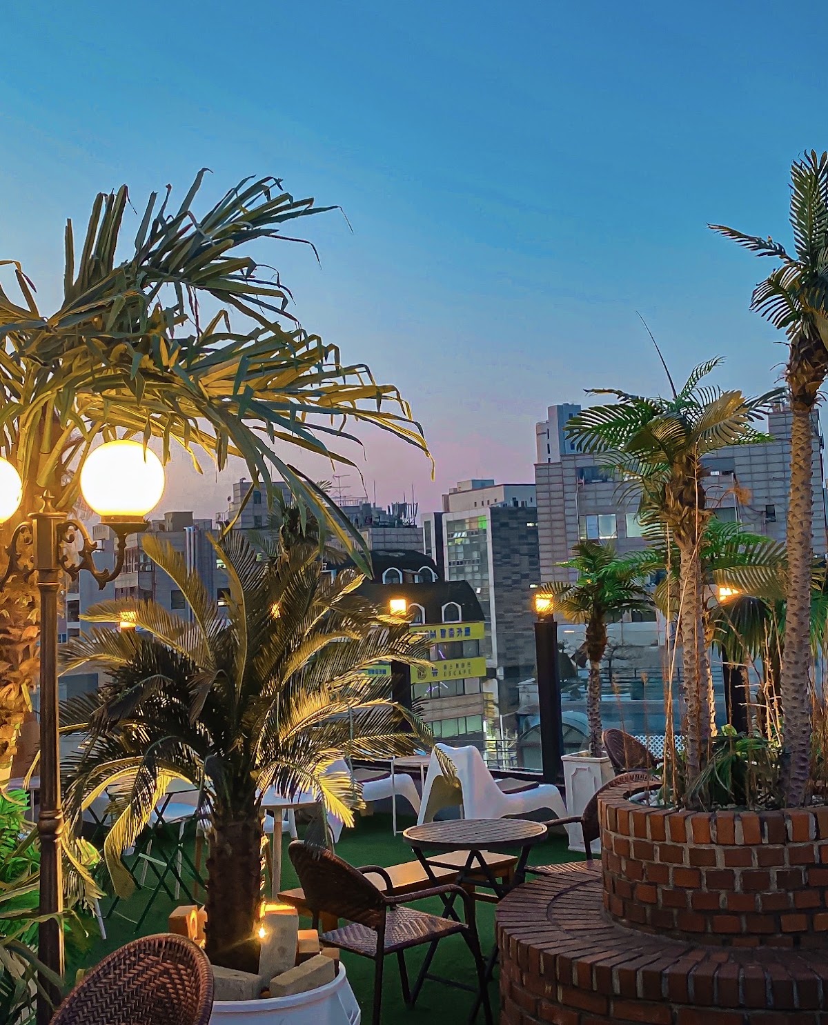 Roof Top Urban Beach — photo 4