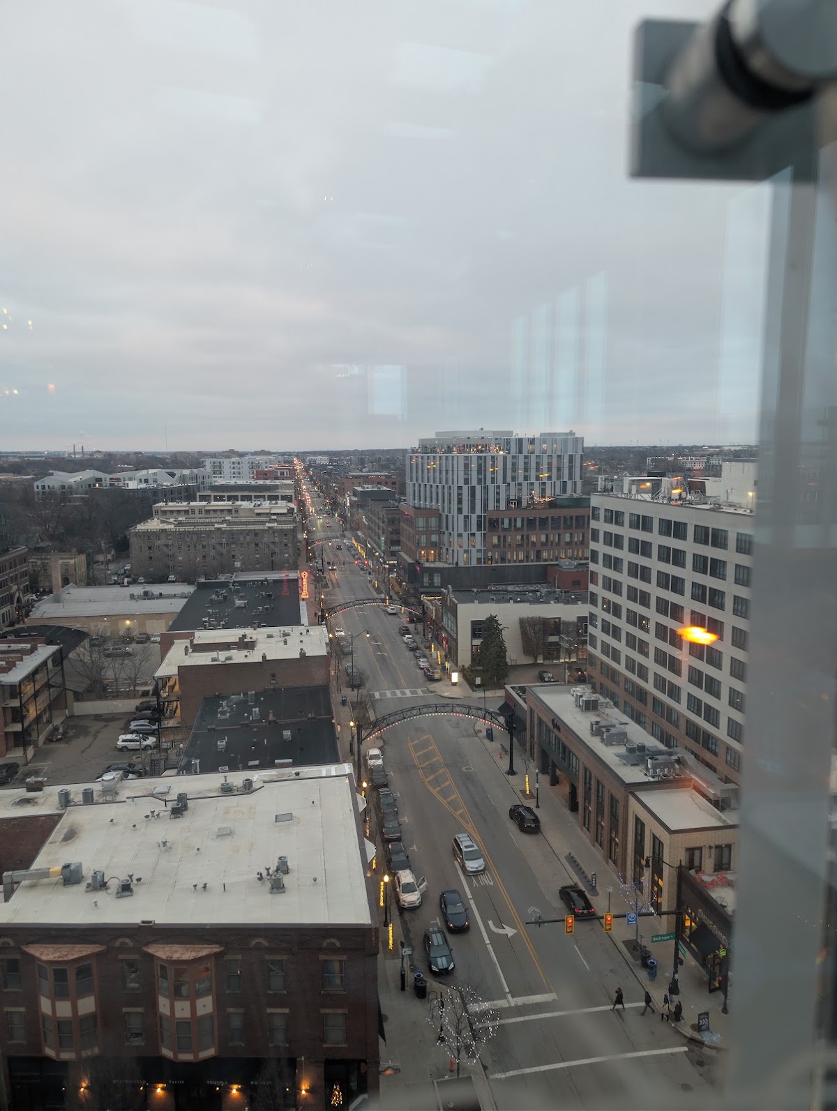 Lincoln Social Rooftop — photo 4