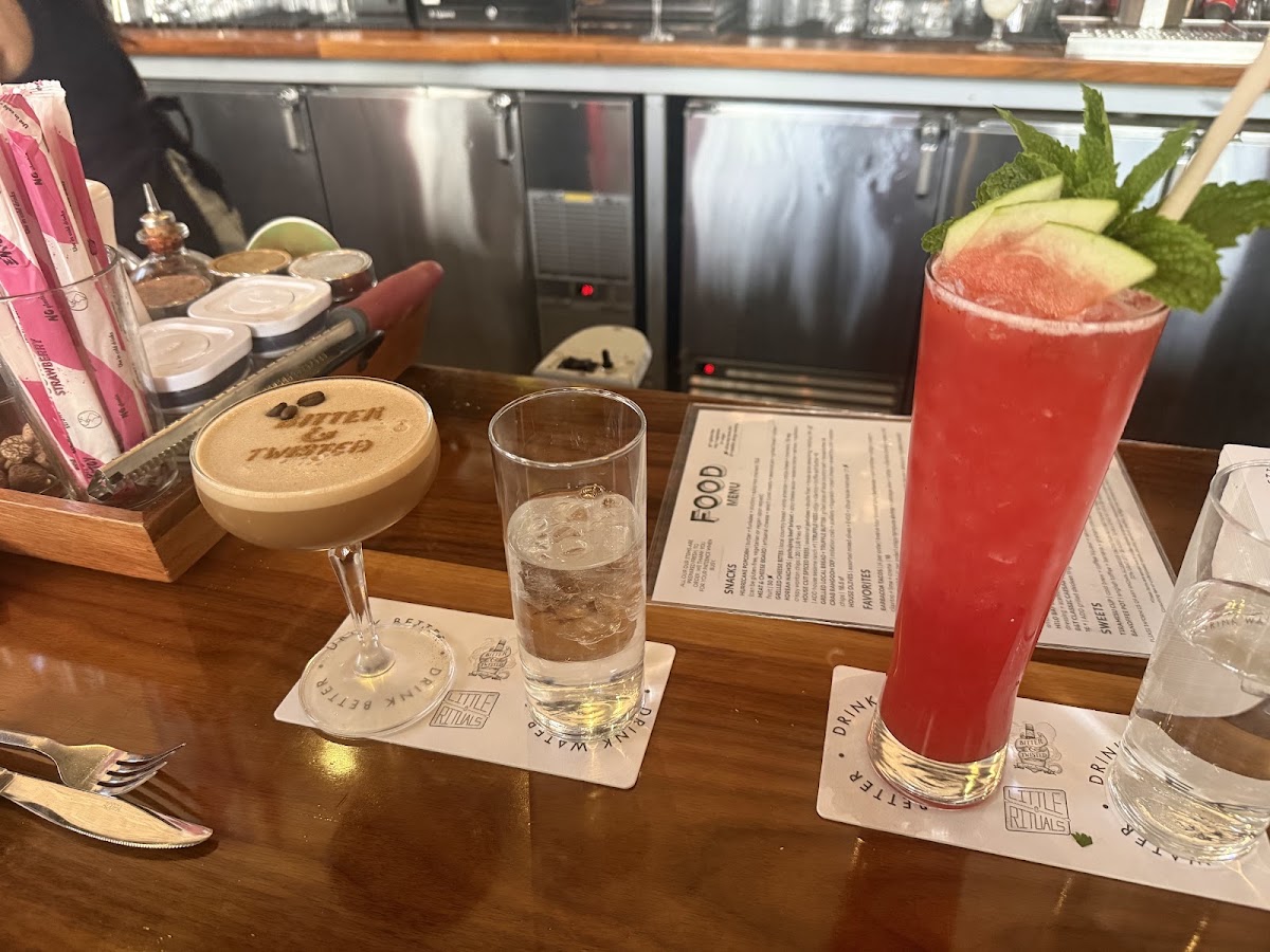 Bitter & Twisted Cocktail Parlour — photo 4
