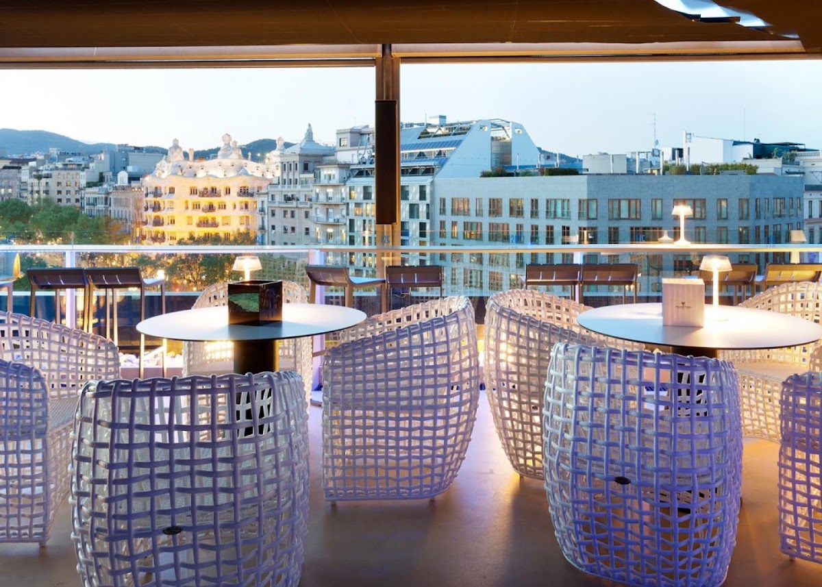 Alaire Rooftop Bar — photo 4